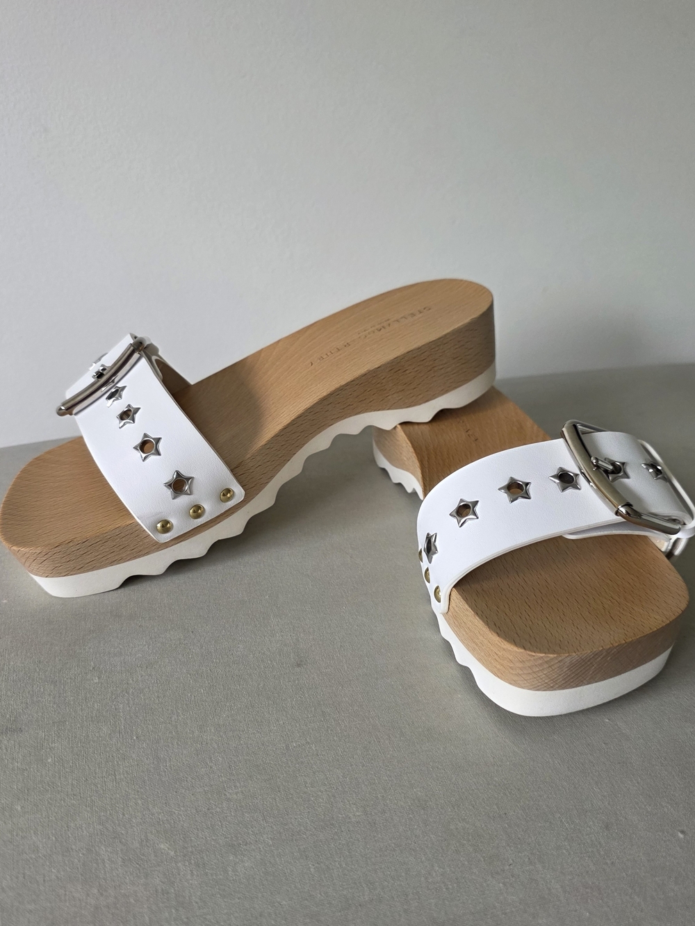 Stella McCartney Elyse Alter Sporty Matte White Platform Slides EU 37 Italy